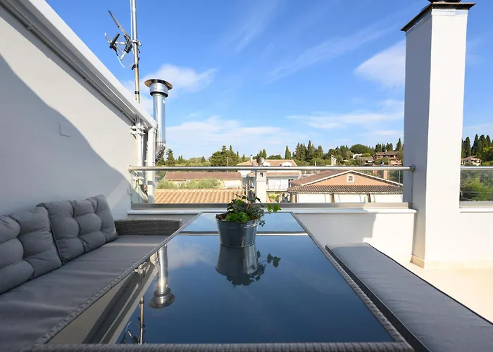 Πανσιόν Evi's Loft 3*