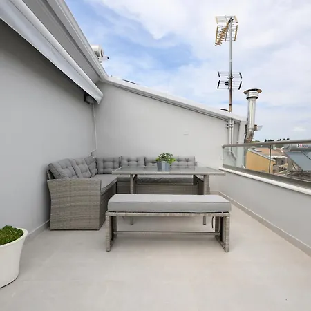 Evi's Loft 3*